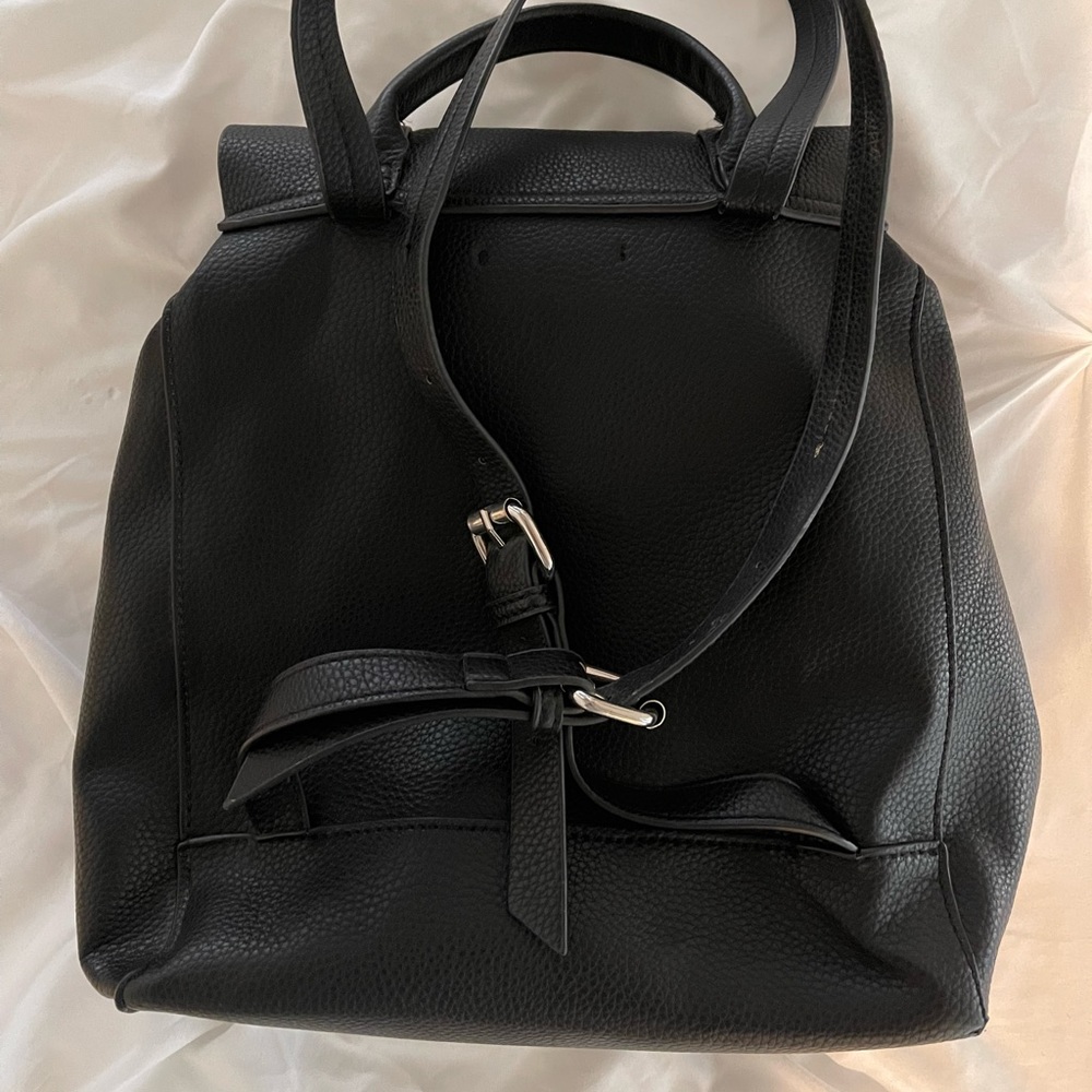Zara Basic Collection Backpack - Picture 2 of 5